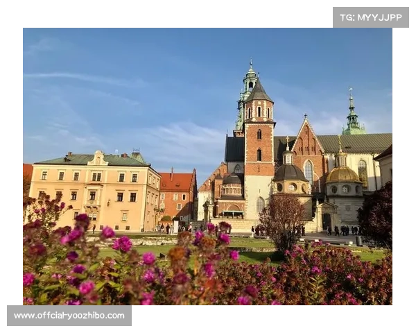 波兰球迷俱乐部会员突破八万 创下东欧地区观赛人数新纪录 波兰球迷俱乐部会员突破八万 创下东欧地区观赛人数新纪录